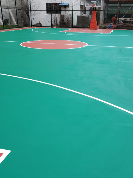千阳 球场长期使用易出现地面开裂
